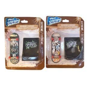 Turbo Wheels Extreme crazy Fingerboard Skateboard and Accessory Set‎ 2 Pack New